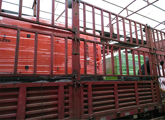 雄安混凝土液壓濕噴機(jī)、空壓機(jī)發(fā)貨現(xiàn)場(chǎng)